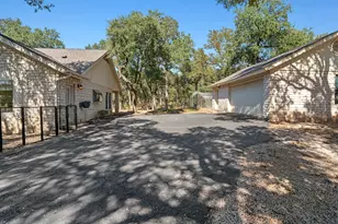 128 Mockingbird Ln, Georgetown, TX 78633 - Photo 5