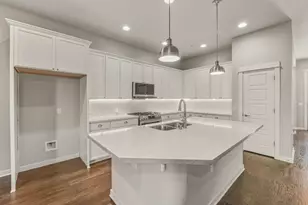 3919 Vaughan St, Austin, TX 78723 - Photo 11