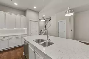 3919 Vaughan St, Austin, TX 78723 - Photo 13