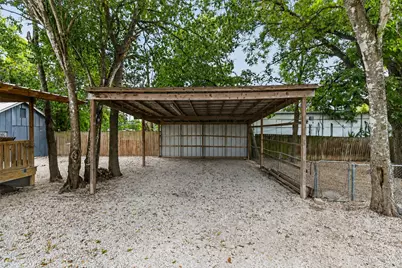 217 N Bishop Street, San Marcos, TX 78666 - Photo 29