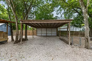 217 N Bishop St, San Marcos, TX 78666 - Photo 29