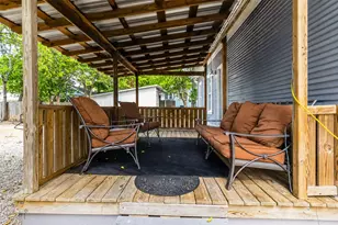 217 N Bishop St, San Marcos, TX 78666 - Photo 25
