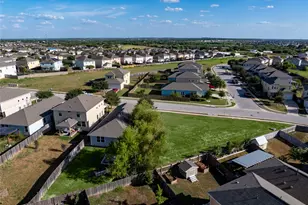 326 Pearl Wy, Buda, TX 78610 - Photo 31