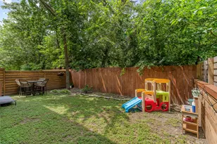 1821 Village Oak Ct, Austin, TX 78704 - Photo 35