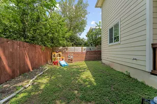 1821 Village Oak Ct, Austin, TX 78704 - Photo 33