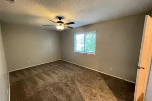 8810 Springmail Cir, Austin, TX 78729 - Photo 19