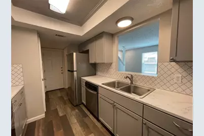 8810 Springmail Circle #B, Austin, TX 78729 - Photo 9