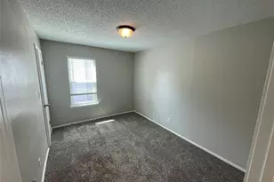 8810 Springmail Cir, Austin, TX 78729 - Photo 15