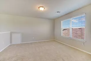 2027 Langdale Ln, Austin, TX 78754 - Photo 15