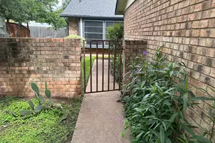 9217 Singing Quail Dr, Austin, TX 78758 - Photo 3