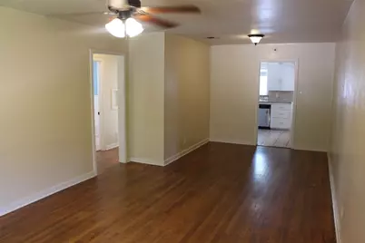 301 E 34th Street #105, Austin, TX 78705 - Photo 11