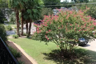 301 E 34th St, Austin, TX 78705 - Photo 9