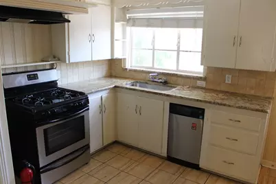 301 E 34th Street #105, Austin, TX 78705 - Photo 15