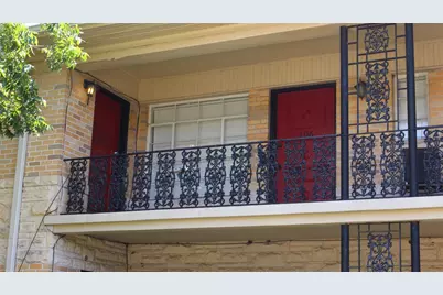 301 E 34th Street #105, Austin, TX 78705 - Photo 3