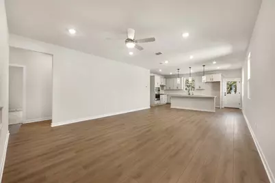 118 Crater Lake Drive, Dripping Springs, TX 78620 - Photo 9