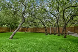 5821 Kempson Dr, Austin, TX 78735 - Photo 29