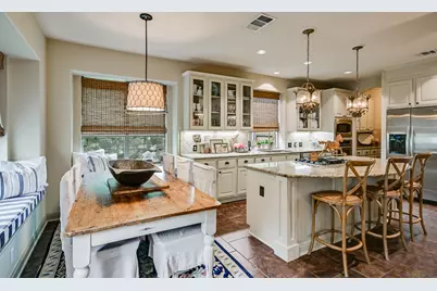 5821 Kempson Drive, Austin, TX 78735 - Photo 7
