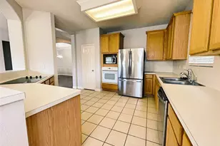 2059 Carlisle Castle Dr, New Braunfels, TX 78130 - Photo 13