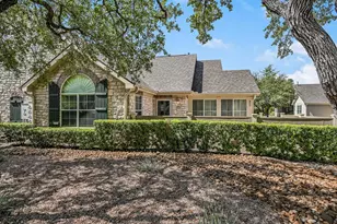 30 Wildwood Dr, Georgetown, TX 78633 - Photo 1