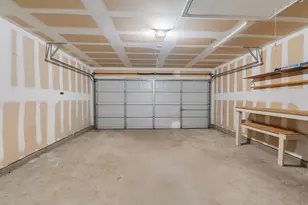 407 E Pietzsch St, Bartlett, TX 76511 - Photo 25