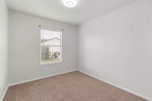 407 E Pietzsch St, Bartlett, TX 76511 - Photo 33