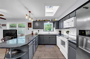 817 Co Rd 126, Kingsland, TX 78639 - Photo 17