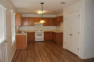 107 Outfitter Dr, Bastrop, TX 78602 - Photo 3