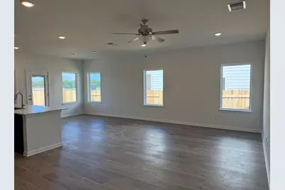 112 Mathew Street, Bertram, TX 78605 - Photo 5