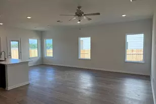 112 Mathew St, Bertram, TX 78605 - Photo 5
