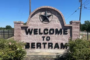 112 Mathew St, Bertram, TX 78605 - Photo 29