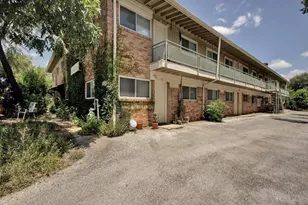 304 E 33rd St, Austin, TX 78705 - Photo 29