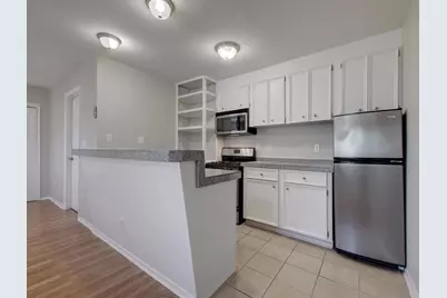 304 E 33rd Street #26, Austin, TX 78705 - Photo 11