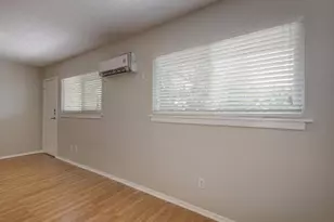 304 E 33rd St, Austin, TX 78705 - Photo 23