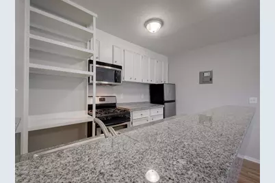 304 E 33rd Street #26, Austin, TX 78705 - Photo 17