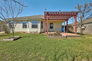 317 McCoy Ln, Hutto, TX 78634 - Photo 23