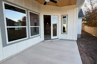 406 Hogans Pl Pl, Meadowlakes, TX 78654 - Photo 11