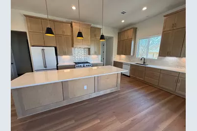 406 Hogans Place Place, Meadowlakes, TX 78654 - Photo 5