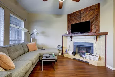 2901 San Jacinto Boulevard #204, Austin, TX 78705 - Photo 3