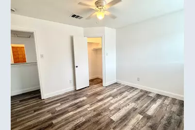 529 W Metcalfe Street, Hutto, TX 78634 - Photo 23