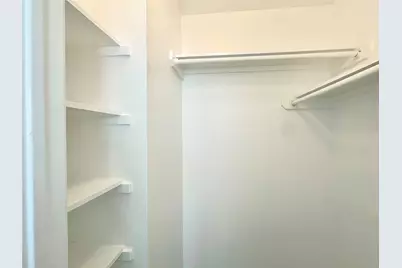 529 W Metcalfe Street, Hutto, TX 78634 - Photo 11