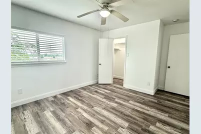 529 W Metcalfe Street, Hutto, TX 78634 - Photo 19