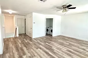 529 W Metcalfe St, Hutto, TX 78634 - Photo 25