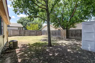 12922 Meehan Dr, Austin, TX 78727 - Photo 21