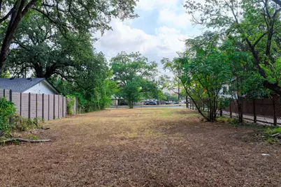 1172 Angelina Street, Austin, TX 78702 - Photo 15
