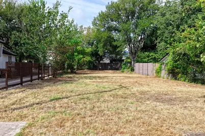1172 Angelina Street, Austin, TX 78702 - Photo 9