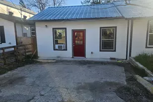 816 Mora St, Lockhart, TX 78644 - Photo 1