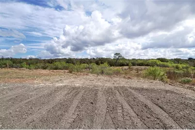 231 La Fortuna Drive, Del Valle, TX 78617 - Photo 11