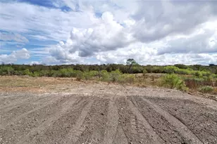 231 La Fortuna Dr, Del Valle, TX 78617 - Photo 11