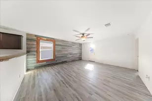 4005 Cressler Ln, Jarrell, TX 76537 - Photo 9