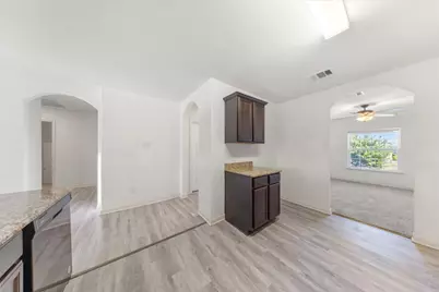 4005 Cressler Lane #16G, Jarrell, TX 76537 - Photo 7